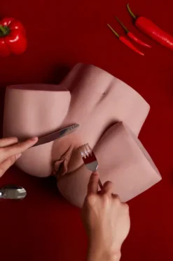 Alternative view of R4 37cm (1ft3) TPE Huge Butt Sex Torso