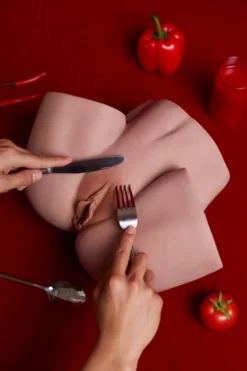 R4 37cm (1ft3) TPE Huge Butt Sex Torso