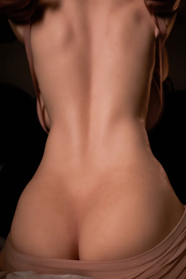 Livia 80cm (2ft7) Silicone Ultra Light Weight Sex Torso | ROS Head - Image 5