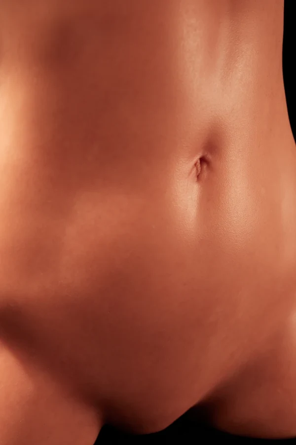 Half-torso-sex-doll-abdomen-closeup-ULW-661-Carmen