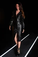 walking-on-runway-life-size-sex-doll-FD177cm-Aliki