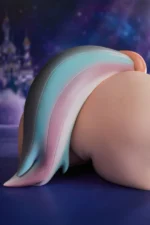 PA-Razor: This close-up shot focuses on the product's right hip and tail section, clearly presenting the smooth, soft skin texture alongside the cascading sculpted tail blending light green, pink, and silver-gray gradient tones above.