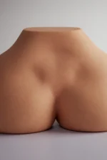 Butt-torso-sex-toy-rs-6-yellow-sitting-back-view